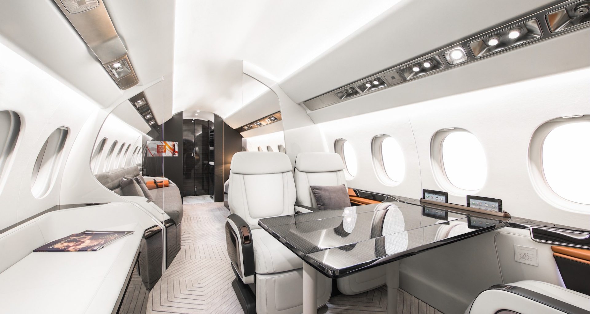 Falcon 6X получил награду за лучший салон