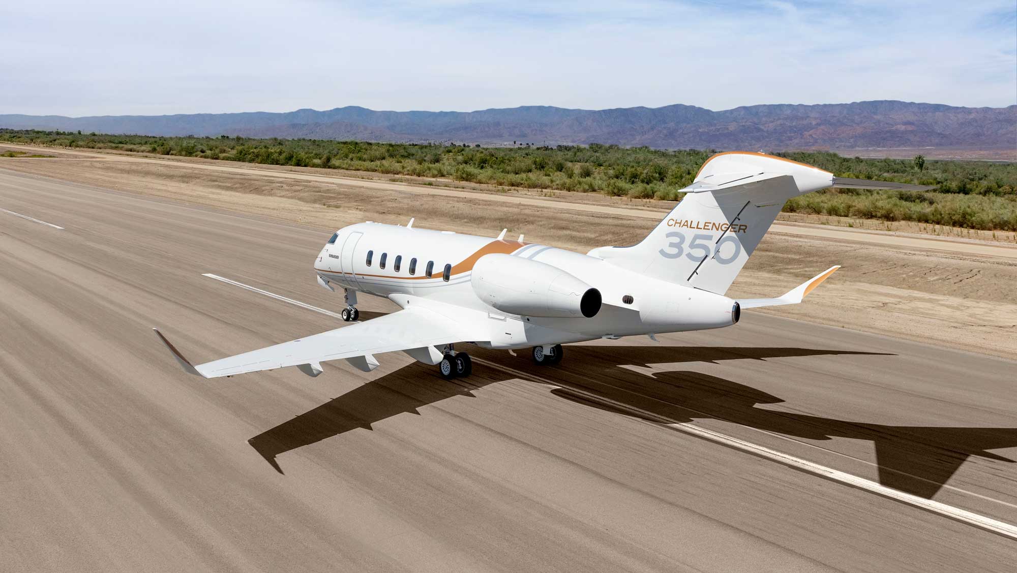Юбилейный Challenger 350 поставлен заказчику