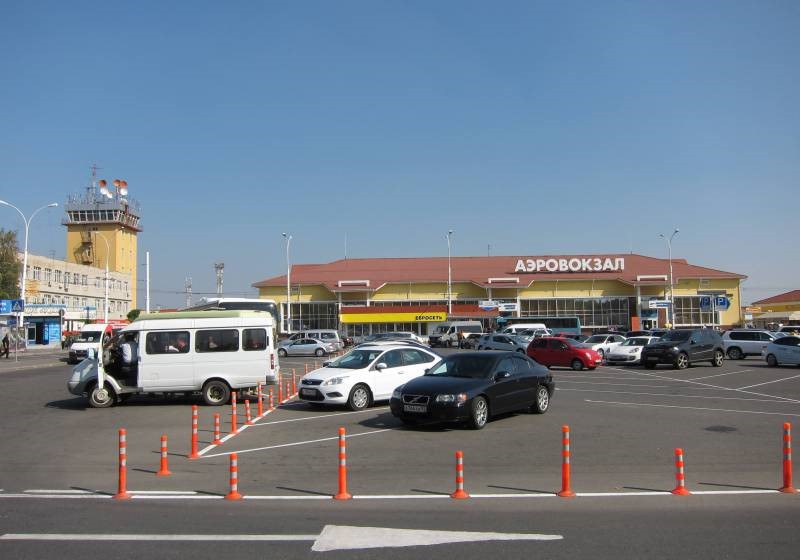 Парковка аэропорта Пашковский