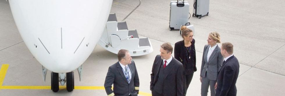Перед посадкой в vip-самолет