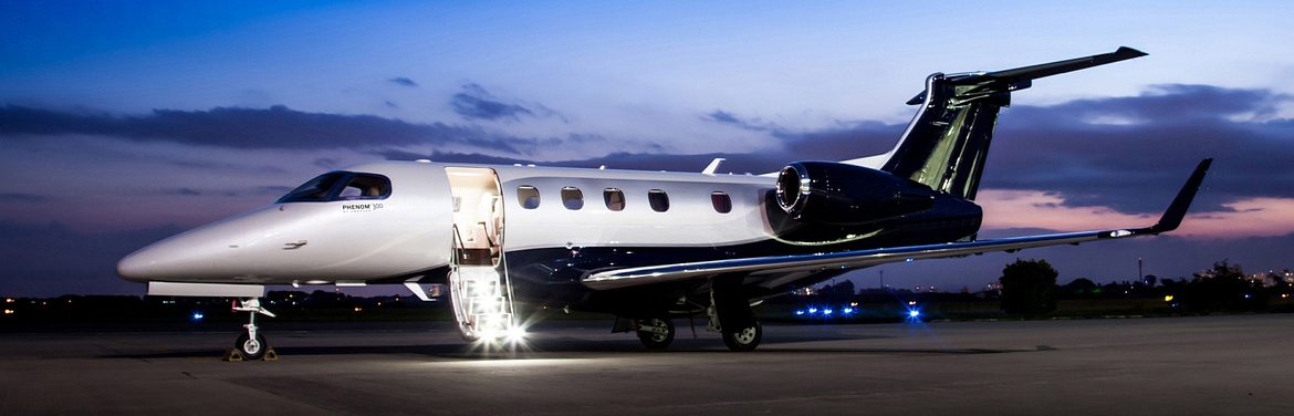Embraer Phenom 300